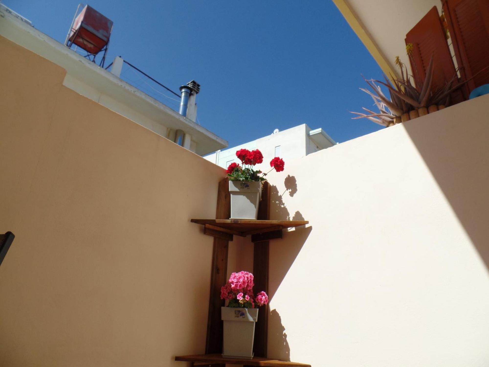 Ellis Home With Private Entrance And Nice Veranda Chania  Exterior photo